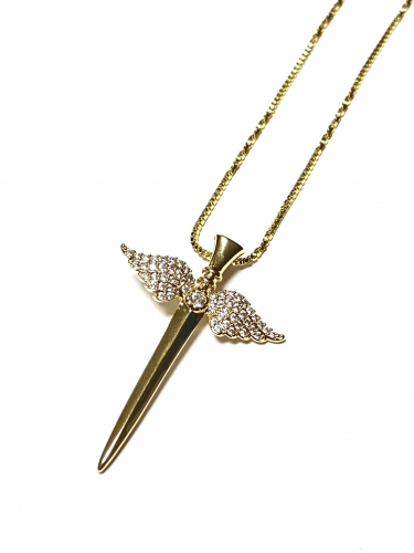 PŘÍVĚSEK SE SYMBOLEM MEČE S KŘÍDLY ZDOBENÝMI KUBICKOU ZIRKONII + ŘETÍZEK