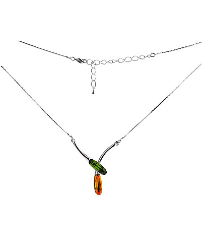ELEGANTNÍ NÁHRDELNÍK S PŘEKŘÍŽENOU OZDOBOU S KRYSTALY SWAROVSKI