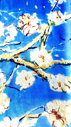 ELEGANTNÍ HEDVÁBNÝ VĚTŠÍ ŠÁTEK S MOTIVEM KVĚTŮ MANDLONÍ (80X80CM) -TRENDY PAŘÍŽE
