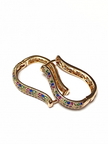 OBOUSTRANNÉ NÁUŠNICE ZDOBENÉ MULTICOLOR KRYSTALY A GRAVÍREM V BARVĚ 18K Z.