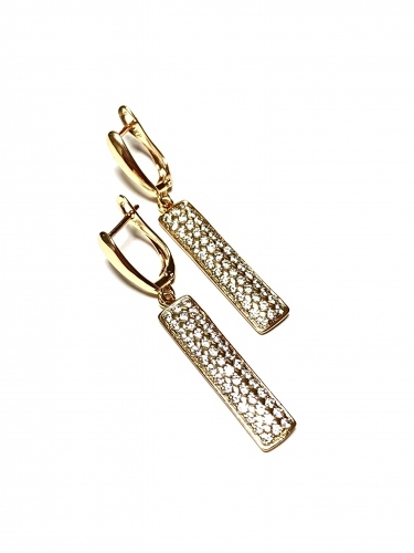 NÁUŠNICE V BARVĚ 18K ZLATA S PEVNOU VISACÍ DESTIČKOU ZDOBENOU KRYSTALY