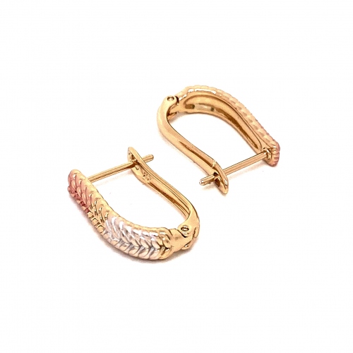 GRAVÍROVANÉ NÁUŠNICE NA DÁMSKÝ PATENT V BARVĚ 18K ZLATA V ELEGANTNÍM STYLU