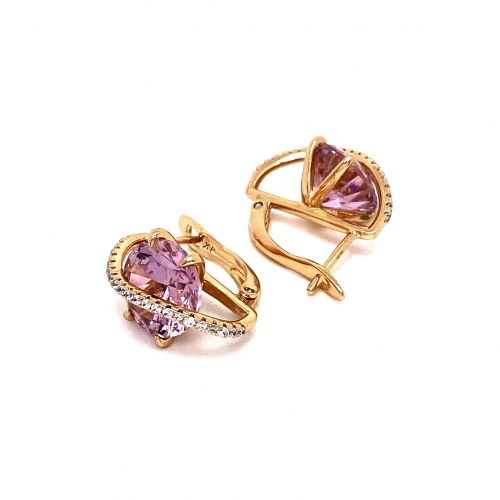 NÁUŠNICE S NEKONEČNĚ ZÁŘÍCÍM KRYSTALEM RŮŽOVÉHO ODSTÍNU A ZIRKONOVOU(CZ) VLNKOU